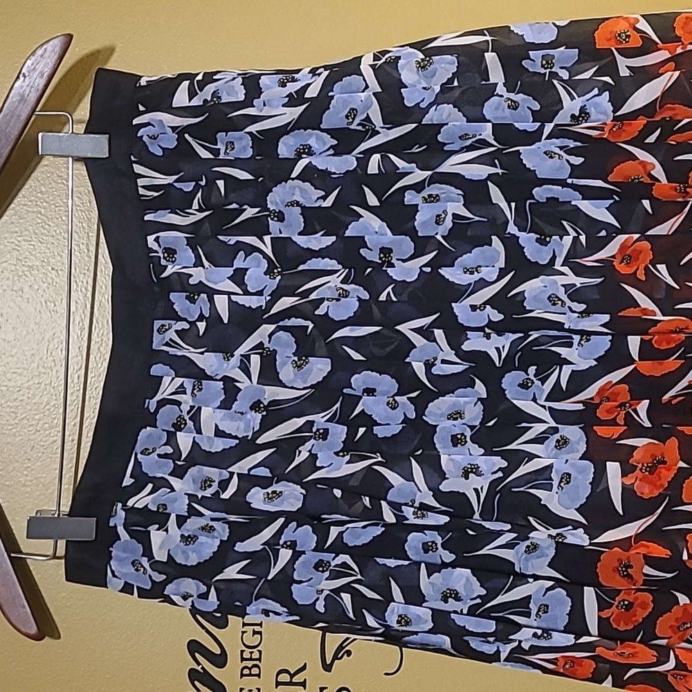 Ann Taylor Pleated Floral Skirt - Picture 2 of 7
